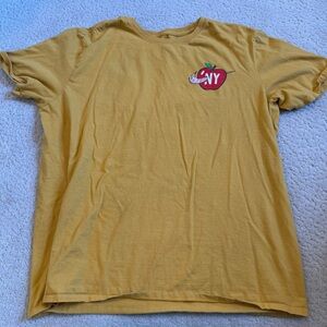 Nike New York State Of Mind Yellow Short Sleeve T Shirt XL Nike Tee Athletic Cut